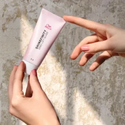 Wella Professionals Coloration Gloss Shinefinity 09/13 Toffee Milk Wella 60ML 16 Wella Professionals Coloration Gloss Shinefinity 09/13 Toffee Milk Wella 60ML -Soins Capillaires Liquidation coloration gloss shinefinity 0913 toffee milk wella 60ml 7